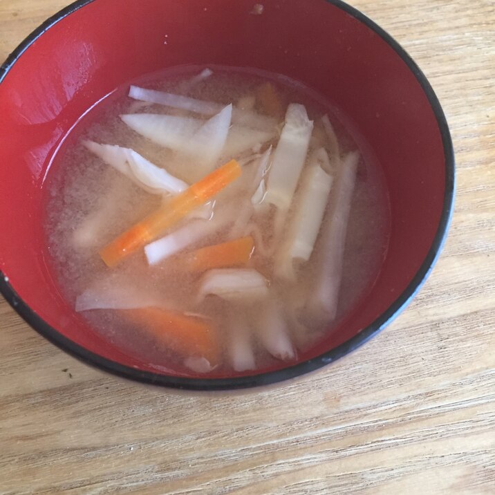 根菜の野菜づくし味噌汁